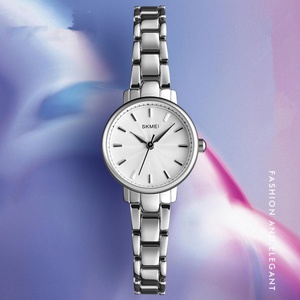 Reloj de Cuarzo para Mujer Skmei, Esfera con Diseño de Ondas de Agua, Resistente al Agua 3BAR, Diseño Minimalista de Moda, Caja de Aleación, Correa de Acero Inoxidable - Product Image 2