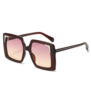 Gafas de Sol Personalizables con Protección UV400, Montura Cuadrada Grande de PC, Estilo Vintage Negro, Unisex, Modernas, de Alta Calidad, con Logotipo Personalizado - Product Image 3