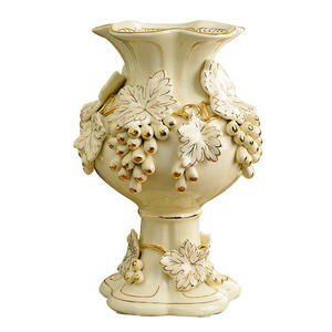 Décor moderne de style européen-Artisanat en résine haut de gamme personnalisé - Product Image 1