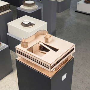 Maquette architecturale miniature de la maison de Savoye à l'échelle 1:100 - Puzzle en bois 3D à faire soi-même, collection et jouet éducatif fabriqué dans le Jiangxi - Product Image 5