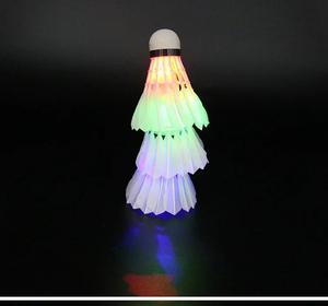 <span class=keywords><strong>Badminton</strong></span> lumineux LED en gros <span class=keywords><strong>de</strong></span> Chine, trois pièces, jeu <span class=keywords><strong>de</strong></span> <span class=keywords><strong>nuit</strong></span> en extérieur, logo personnalisé OEM - Product Image 2