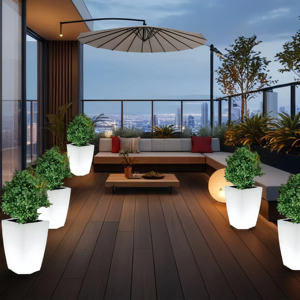 Grand <span class=keywords><strong>pot</strong></span> <span class=keywords><strong>de</strong></span> <span class=keywords><strong>fleurs</strong></span> d'extérieur en plastique à LED avec vase <span class=keywords><strong>lumineux</strong></span> pour plantes Pots <span class=keywords><strong>de</strong></span> <span class=keywords><strong>fleurs</strong></span> et jardinières au sol modernes - Product Image 4