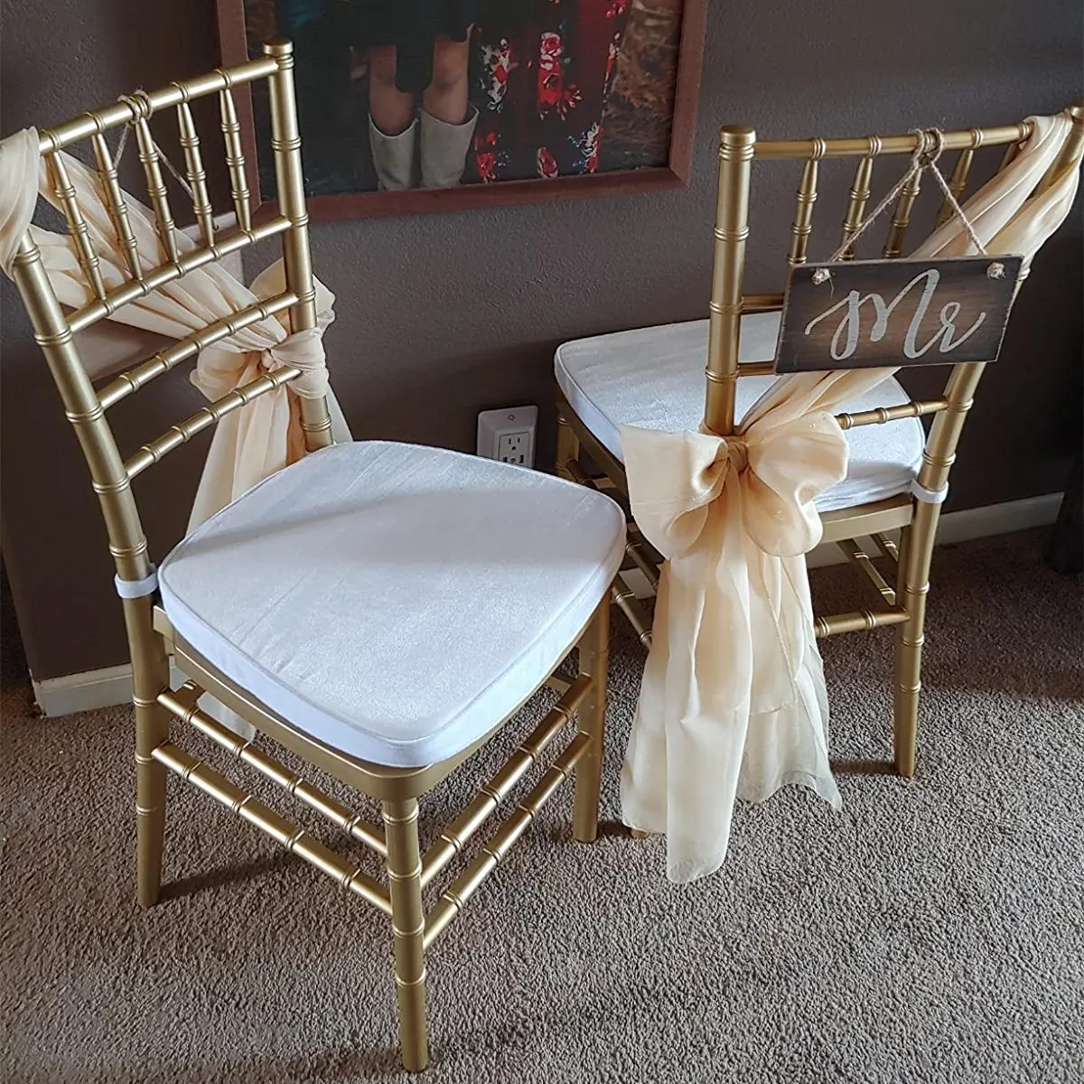 Chaises en résine de Chiavari empilables, en plastique doré, pour fête, hôtel, mariage, pour événements, vente en gros