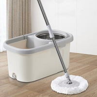 Ensemble seau et serpillière rotative en microfibre haute capacité, avec poteau en acier durable, rotation à 360°, taux de déshydratation élevé et léger