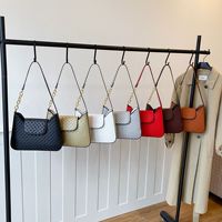 Tas Selempang Wanita Kulit PU dengan Rantai dan Tutup Lipat, Ringan, Model Crossbody Messenger untuk Wanita