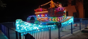 Atracciones de Parque de Diversiones Vikingo con Barco Pirata para Interiores/Exteriores, Hechas de Fibra de Vidrio, Metal y Acero Duraderos para Centros Comerciales - Product Image 2