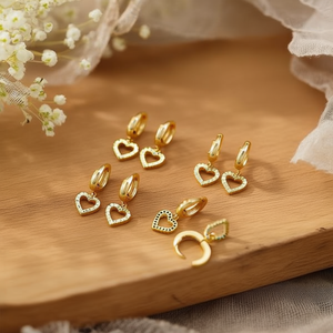 Orecchini a perno a forma di cuore in acciaio inossidabile dorato, set di 12 gioielli alla moda - Product Image 3