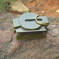 Boussole de survie de haute qualité pour l'extérieur, multifonctionnelle, en métal, pour la montagne, le camping, les voyages, boussole nord