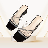 Nouvelles dames chaussures version de strass à talons pantoufles femmes pantoufles sexy bout carré bloc talon sandales pour femmes