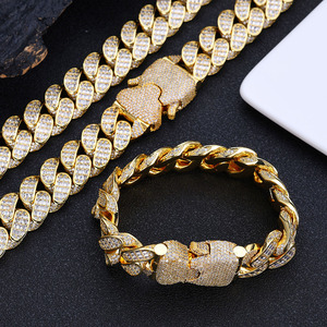 Colliers personnalisés haut de gamme en argent sterling 925 avec moissanite VVS1, style Miami Cuban Link, hip-hop, test diamant réussi, longueur sur mesure - Product Image 3