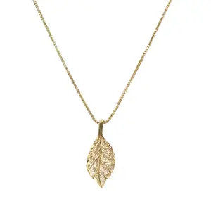 Kalung liontin daun warna emas zirkon bertatahkan, aksesori perhiasan hadiah ulang tahun kepribadian wanita