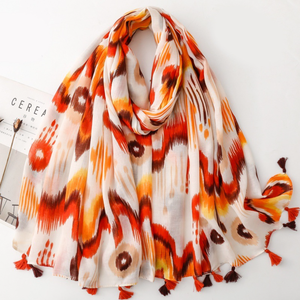 Pañuelo Bohemio con Borlas y Estampado Naranja Atardecer, Estilo Étnico Edeles, Chal Protector Solar para Turismo, Pañuelo Festivo - Product Image 3