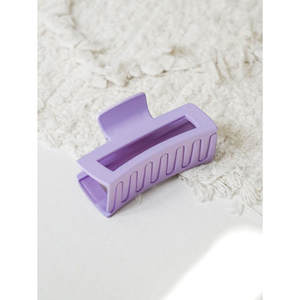 Mini pince à cheveux carrée violette accessoire de cheveux élégant unique - Product Image 1