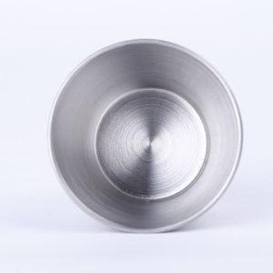 แก้วเบียร์สแตนเลสขนาดเล็ก 49x32x43 มม. ถ้วยสุราพกพาสำหรับกิจกรรมกลางแจ้ง สไตล์เรียบง่าย - Product Image 4