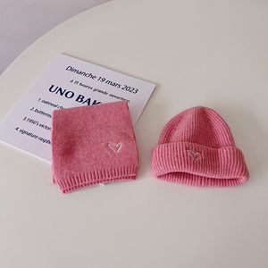 Ins chapeau pour enfants automne/hiver bébé chapeau de protection des oreilles coréen simple <span class=keywords><strong>fille</strong></span> tricoté super doux bébé laine chapeau écharpe <span class=keywords><strong>ensemble</strong></span> - Product Image 6