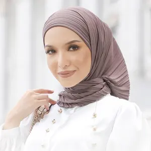 Fashion Gaya Baru Kustom Segitiga Mini Lipit Chiffon Wanita Lipit Selendang Jilbab Panas Di Malaysia Muslim