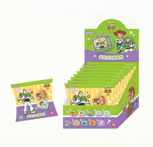 Caja de 12 unidades al por mayor de la serie de juguetes de anime Jandoon Toy Story 5: Caja de colección misteriosa con colgante lenticular acrílico para visualización <span class=keywords><strong>en</strong></span> tiempo real, ideal para regalo. - Product Image 1