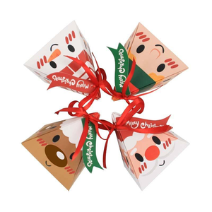 Sac cadeau pour bébé en éponge pliable triangulaire recyclable avec doublure, motif Père Noël, rennes, bonhomme de neige, elfes, ruban et étiquette - Product Image 4