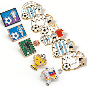Insignias de Solapa Personalizadas de Metal y Aleación de Zinc para Fútbol, con Esmalte Suave y Duro - Product Image 3