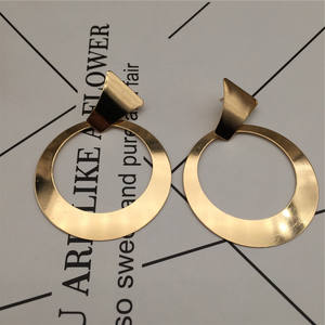 New Modern Trendy Fashion <b>Gold</b> Plated Metal <b>Earrings</b> Handmade <b>Dangle</b> Accessories for Weddings Parties Gifts Mainly Made Alloy - Product Image 5