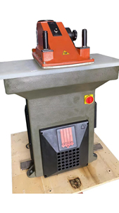 A d'occasion. <span class=keywords><strong>Tom</strong></span> SE16 Clicker hydraulique Machine de <span class=keywords><strong>presse</strong></span> Italie Machine de découpe de gants Machine à cliquer industrielle - Product Image 3