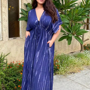 Robes Maxi imprimées faites à la main en gros prix abordable 100% tissus rayonne robes Maxi douces femmes robes de plage - Product Image 1