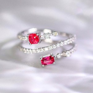 Anello Aperto a Doppia Testa per Donne, Gioiello da Dito alla Moda e Trendy - Product Image 1