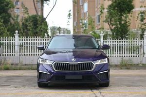 Autos Usados <span class=keywords><strong>Skoda</strong></span> <span class=keywords><strong>Octavia</strong></span> Pro <span class=keywords><strong>2022</strong></span> 1.4T LFD Automático Techo Panorámico Calefacción Asientos Sin Accidentes Exportación a Rusia - Product Image 6