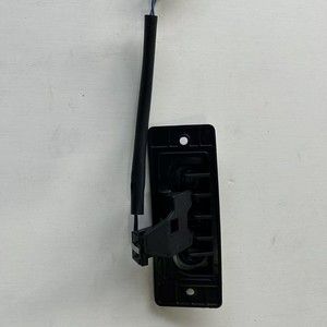 Botón de interruptor de puerta trasera Maserati 80054800 negro para GT MC, pieza de repuesto - Product Image 2