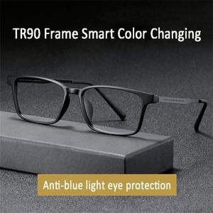 Gafas de Sol Cuadradas Metálicas al por Mayor, Gafas de Computadora con Protección Anti Luz Azul y Fotocromáticas para Hombre y Mujer - Product Image 3