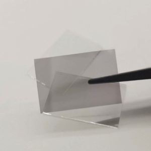 แผ่นแยกลำแสงกึ่งสะท้อนแสงทำจากแก้วเทเลพรีโมตเตอร์แบบออปติคัลขนาด50:50/ตามสั่งเคลือบ AR - Product Image 1