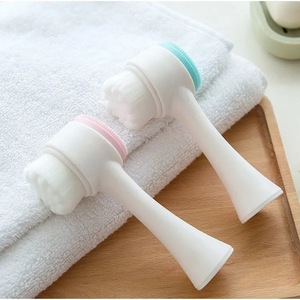 Brosse nettoyante faciale 3D double en silicone, design simple, poils doux, double face, nettoyage en profondeur des pores, exfoliant, massage manuel - Product Image 2