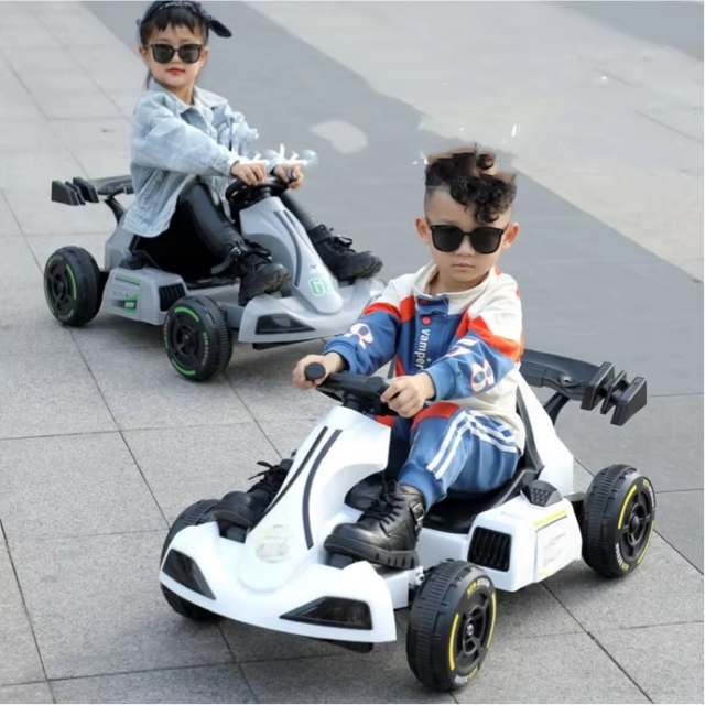 Kids Electric Ride on Go Kart/Outdoor Racing Go-Kart/ Electric Karting for Boys and Girls Ride on Car Toys