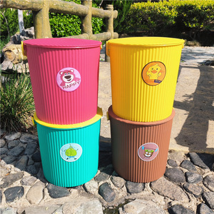 <b>Plastic</b> Bath Bucket <b>Stool</b> 25cm With Lid For Kindergarten Home Bathroom Use Mixed Color - Product Image 1