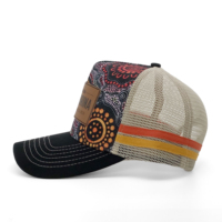Casquette Trucker en Cuir avec Écusson, Casquette en Maille Courbée à 5 Panneaux, Profil Élevé, Rayures Imprimées Style Campagnard, Casquette Snapback Personnalisée