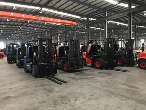 3Tons Loading Capacity CPCD30 Counterbalanced Diesel Forklift Truck
