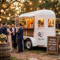Camion de café mobile, bar à cocktails mobile, remorque bar vintage type remorque à chevaux pour mariages, fêtes, festivals et événements professionnels