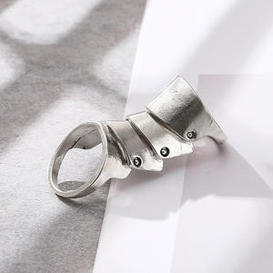 <span class=keywords><strong>Anime</strong></span> Oosaki <span class=keywords><strong>Nana</strong></span> <span class=keywords><strong>anillo</strong></span> Cosplay Punk gótico Unisex armadura conjunta nudillo Metal multicapa anillos <span class=keywords><strong>de</strong></span> dedo joyería regalo Accesorios - Product Image 4