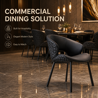 Fauteuil de salle à manger ergonomique moderne avec dossier enveloppant matelassé et pieds en métal noir pour hôtel et restaurant