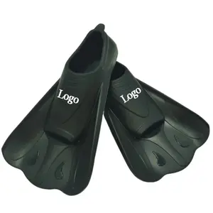 2023 Fábrica Por Atacado Colorido Natação Treinamento Fins Snorkeling Livre Mergulho Flippers Silicone Pé Bolso Flippers Preto