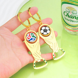 Llavero Conmemorativo del Mundial de Fútbol 2026, <span class=keywords><strong>Mini</strong></span> Balón de Fútbol de Material PU con Abrebotellas - Product Image 5