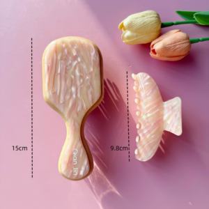 مجموعة مشبك وفرشاة شعر من الأسيتات مخصصة من تشيانجين، فرشاة شعر يدوية الصنع بنمط صدفة السلحفاة، إكسسوارات صديقة للبيئة بالجملة - Product Image 3