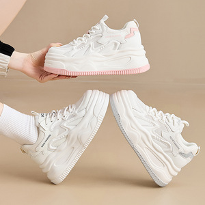 Nouvelle Collection Printemps 2026 : Baskets Blanches à Semelle Épaisse et Bout Rond pour Femmes de Petite Taille, Rehaussant la Silhouette, Style Sophistiqué - Product Image 4