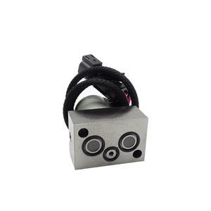วาล์วโซลินอยด์ปั๊มไฮดรอลิกสำหรับรถขุด PC200-8 รุ่น 702-21-57500 วาล์วโซลินอยด์แบบสัดส่วน วาล์วโซลินอยด์ปั๊มหลัก - Product Image 1