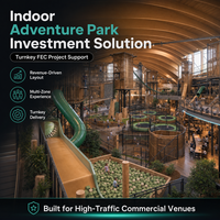 Equipo de juegos interior con temática de madera: tobogán de tubos, puente de red, piscina de bolas, zona de juegos, torre, zona suave. Proyecto FEC para centro comercial.