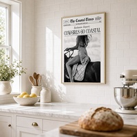 Décoration Murale de Luxe Designer : Impression sur Toile de Journal Vintage Encadrée Or Mat – Lot « Cowgirls Go Coastal » pour un Style Maison Côtier