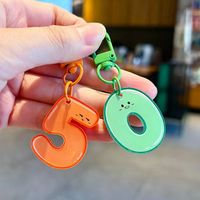Porte-clés PVC et pendentif de sac en acrylique, design mignon et tendance, couleur bonbon, impression UV numérique arabe, vente en gros créative