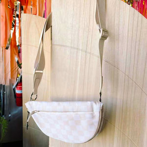 공장 도매 여성 나일론 메신저 백 패니 팩 패션 야외 스포츠 여행 체크 무늬 크로스 바디 백 - Product Image 5