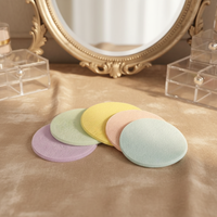 Tampon tonifiant semi-gel coloré bleu, concept rafraîchissant semi-gel, matière première sèche en tissu non tissé