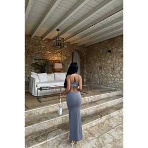 Robe longue grise vintage à motif floral avec détail au dos, style décontracté pour les fêtes, du XS au XL, grande taille avec doublure à volants incluse - Product Image 2